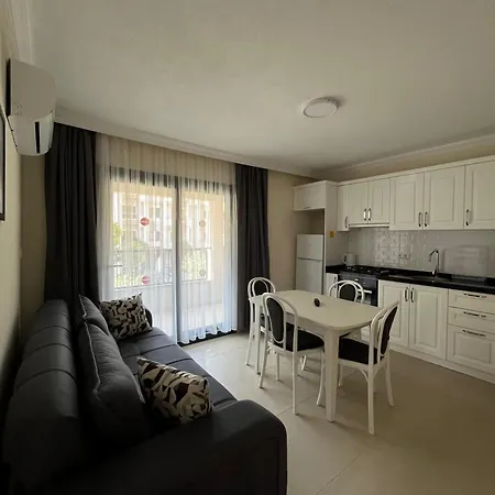 Aparthotel Goezdem 4*